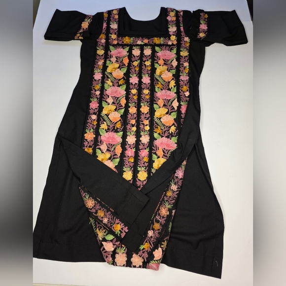 Heavily Embroidered Floral Dress With Split Sides - Picture 4 of 9